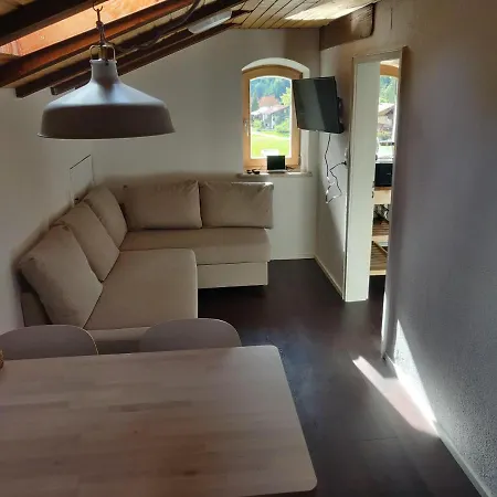 Apartment Haus Oberwoessen